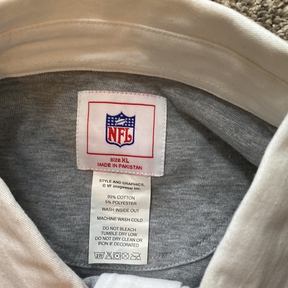 Green Bay Packers Polo - Picture 2 of 6